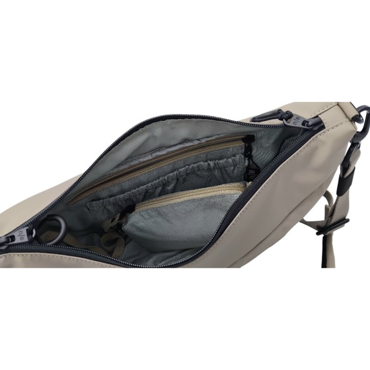 Aunts & Uncles TOYO RE LITE halfmoon bag driftwood